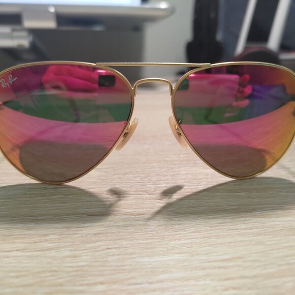 Ray-Ban Aviator Flash Sunglasses - Violet lense / Gold Frame main image 4